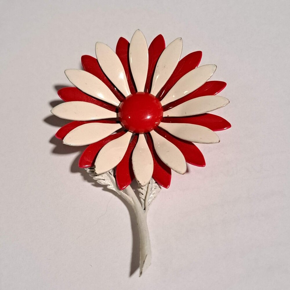 Vintage metal red and white flower brooch with stem